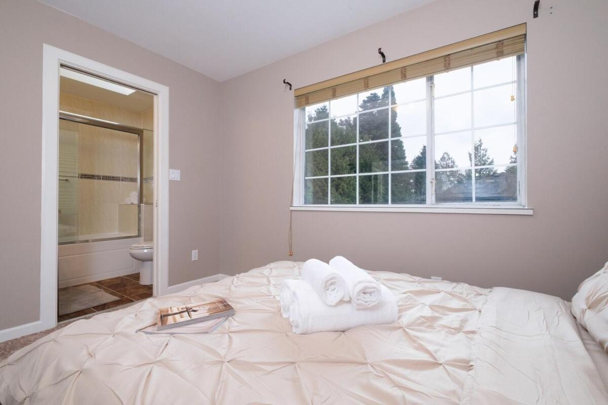 וונקובר Spacious 4Br W Ensuites Mins To Downtown Yvr Ubc מראה חיצוני תמונה