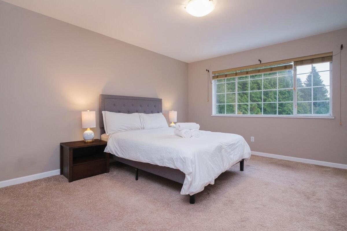 וונקובר Spacious 4Br W Ensuites Mins To Downtown Yvr Ubc מראה חיצוני תמונה