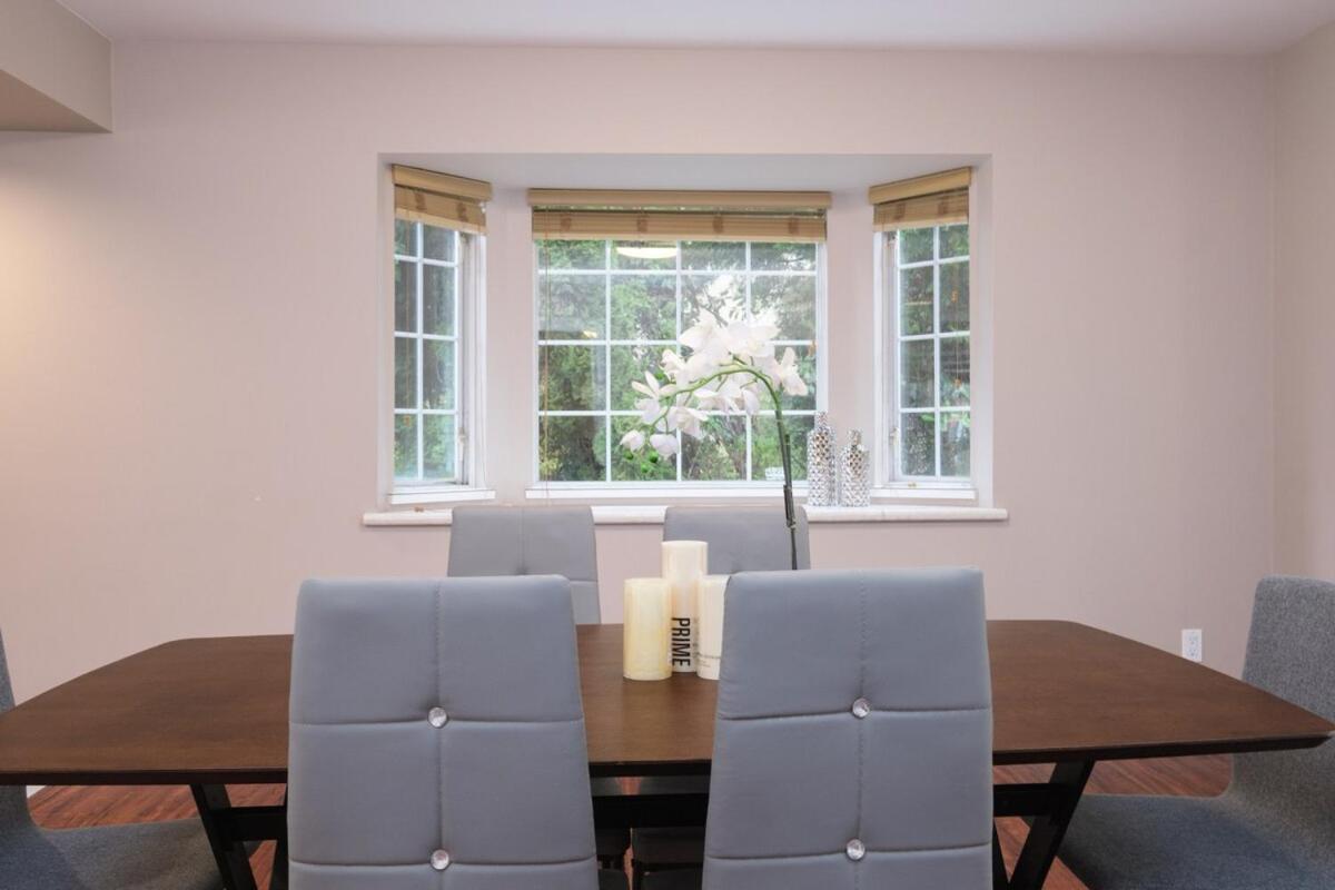 וונקובר Spacious 4Br W Ensuites Mins To Downtown Yvr Ubc מראה חיצוני תמונה