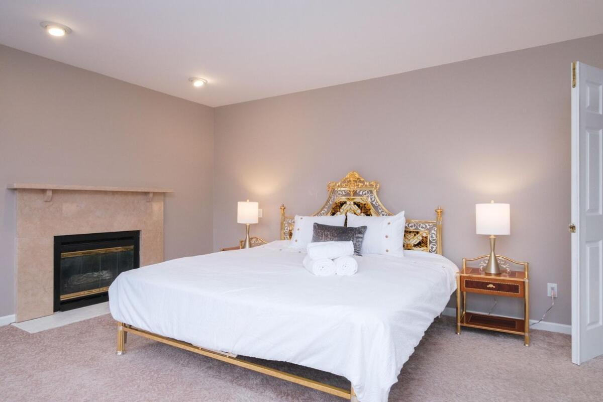 וונקובר Spacious 4Br W Ensuites Mins To Downtown Yvr Ubc מראה חיצוני תמונה