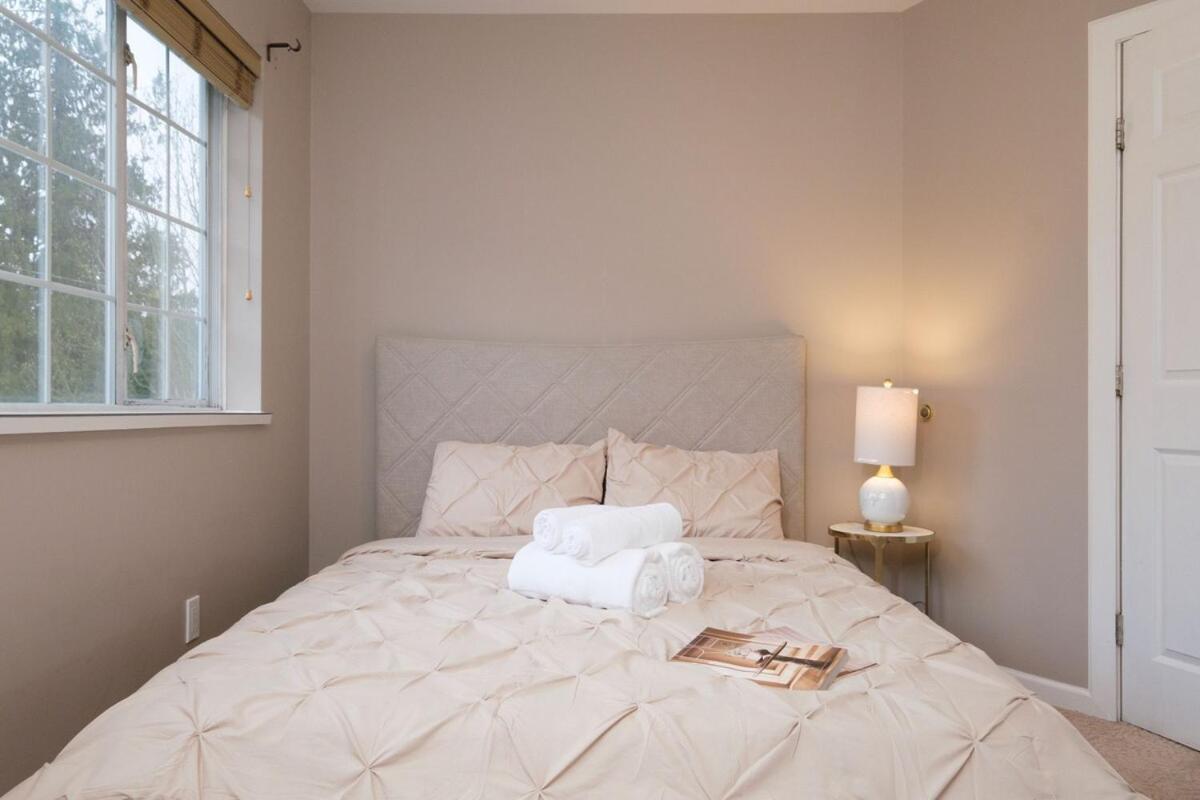 וונקובר Spacious 4Br W Ensuites Mins To Downtown Yvr Ubc מראה חיצוני תמונה